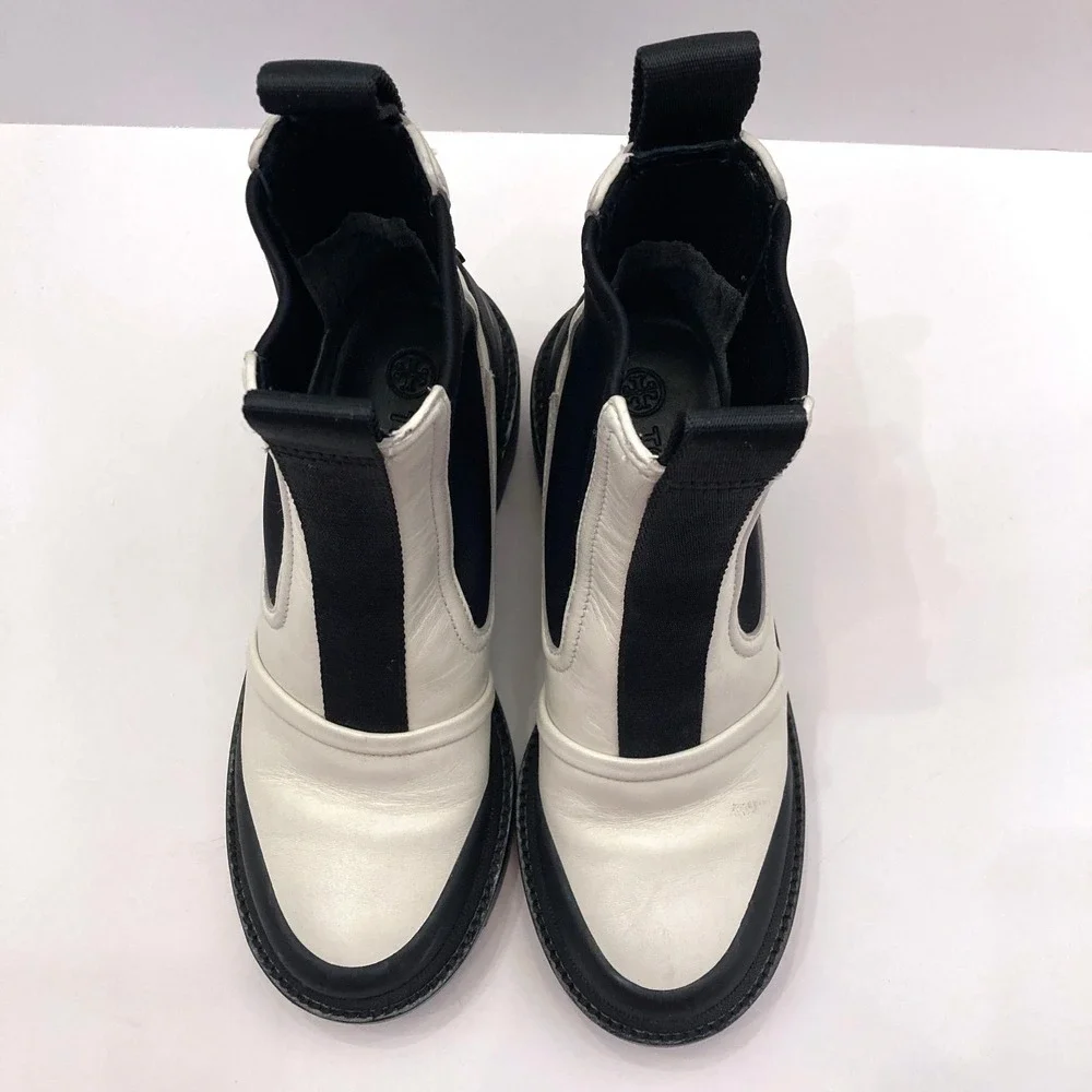 Tory Burch Lug Sole Chelsea Boots White Black Leather Womens 5‎ $428